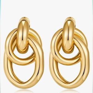 Gold earrings electric picks style